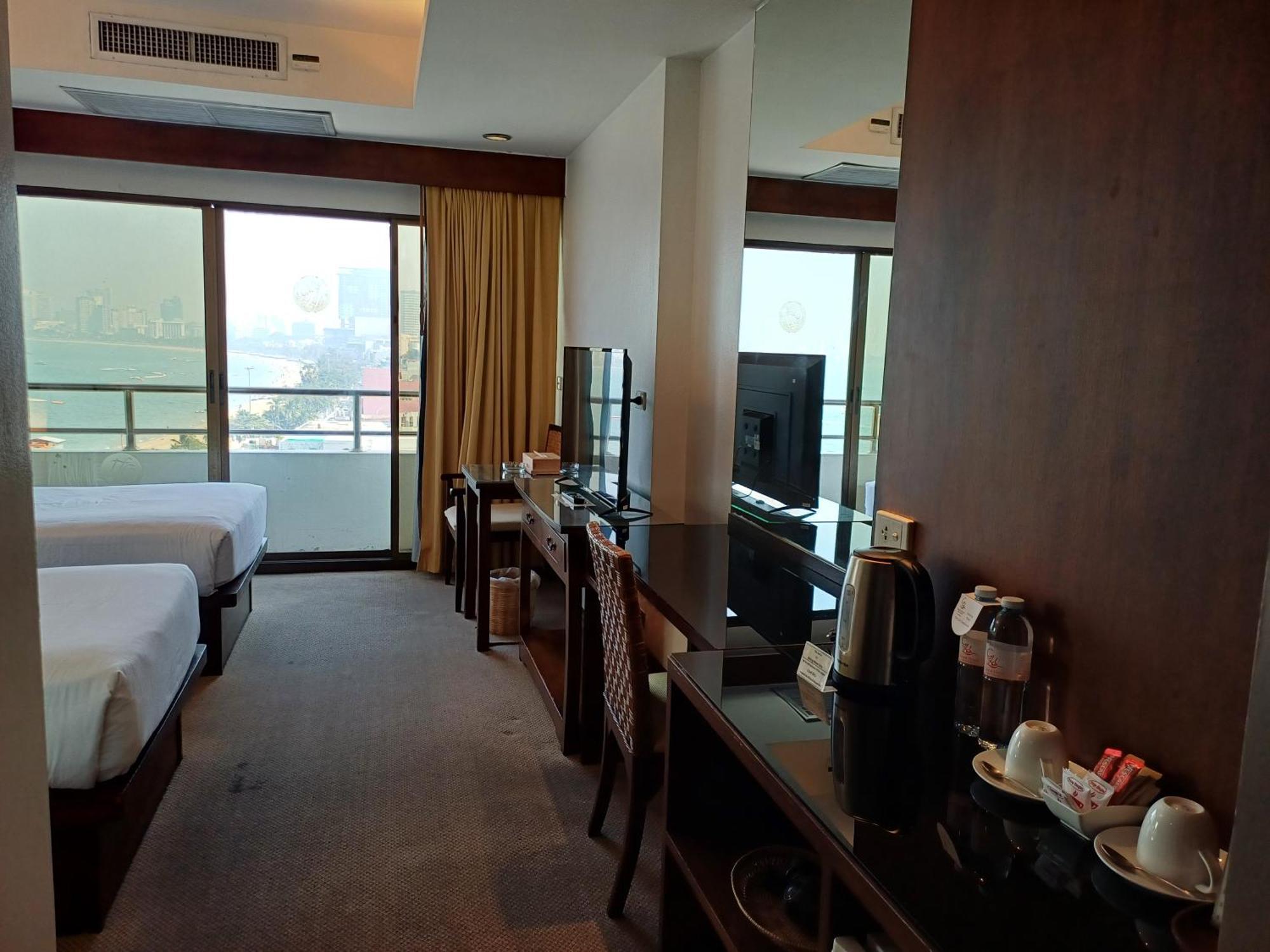 Grand Hotel Pattaya Eksteriør bilde